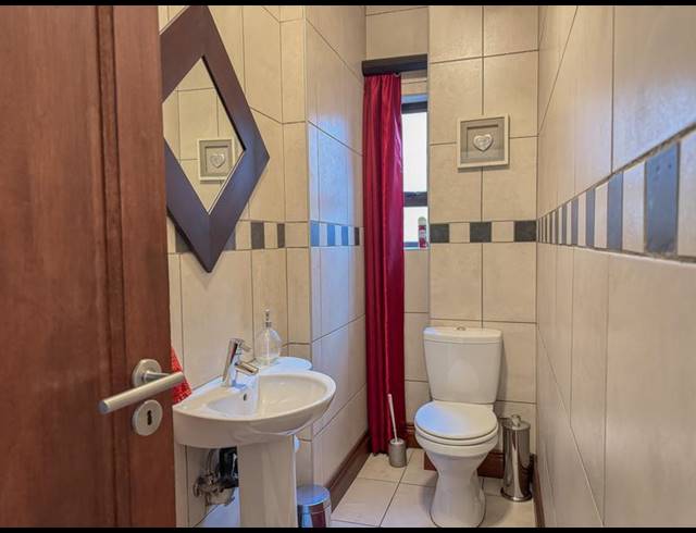 3 BEDROOM PROPERTY TO RENT IN MIDSTREAM ESTATE